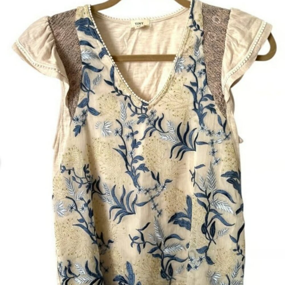 Anthropologie Tiny Cream Flutter Sleave Blue Floral Top